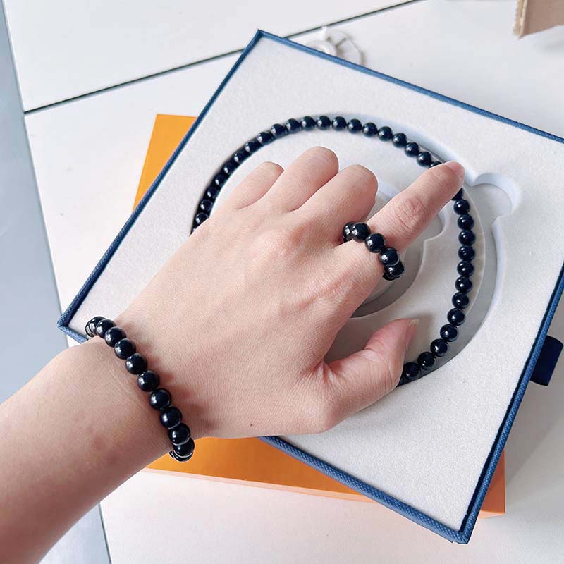 Relieving Magnet Bracelets Relieving Magnet Bracelets